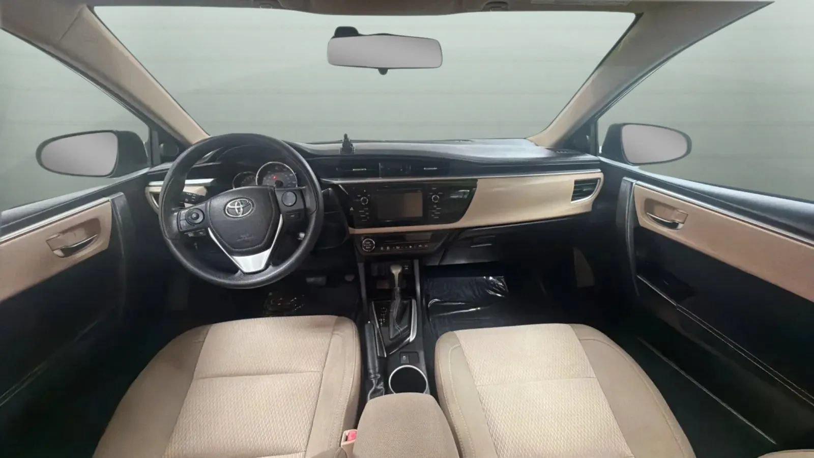 Used 2014 Toyota Corolla LE FWD image 9