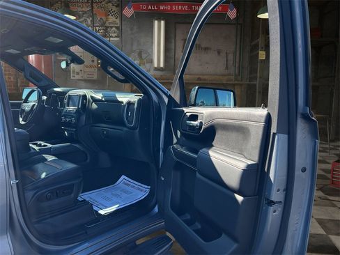 Used 2019 GMC Sierra 1500 AT4 w/ AT4 Premium Package image 17