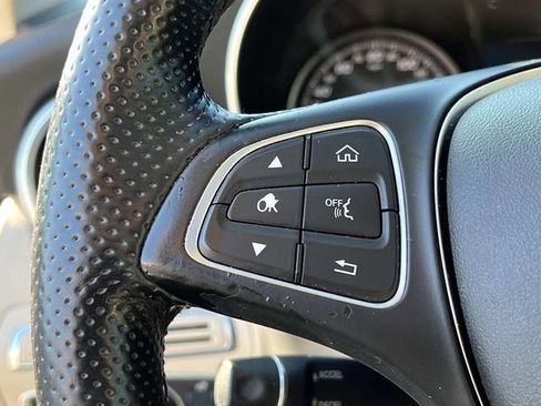 Used 2017 Mercedes-Benz C 300 4MATIC Sedan image 29