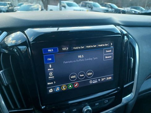 Used 2023 Chevrolet Traverse RS image 10