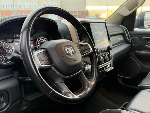 Used 2019 RAM 1500 Laramie image 9