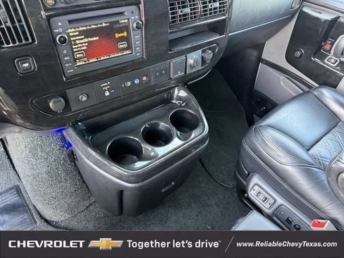 Used 2021 GMC Savana 2500 w/ Enhanced Convenience Package RWD image 21