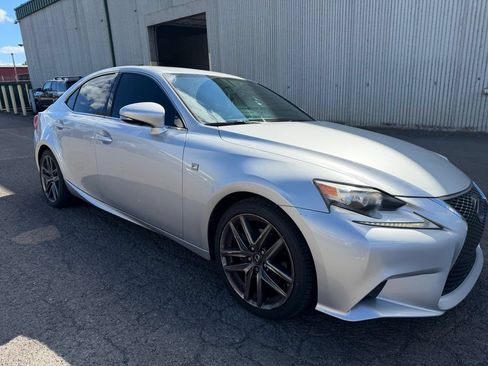Used 2014 Lexus IS 250 w/ F-Sport Package RWD image 4