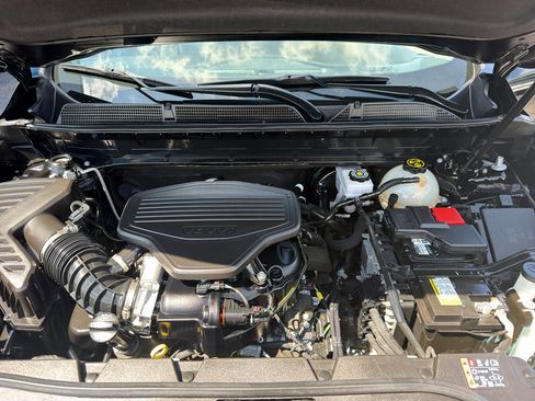 Used 2022 GMC Acadia AT4 AWD/4WD image 8