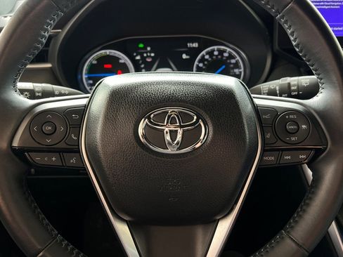 Used 2024 Toyota Venza XLE AWD/4WD image 26