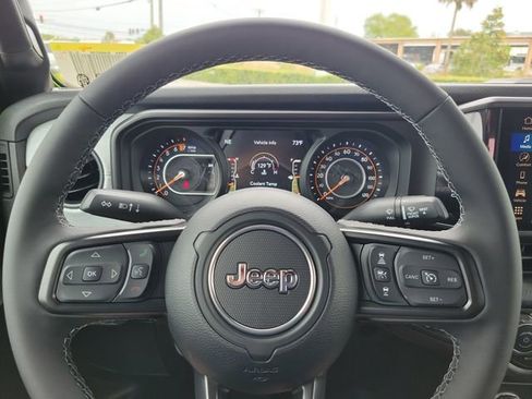 New 2026 Jeep Gladiator Sport image 14