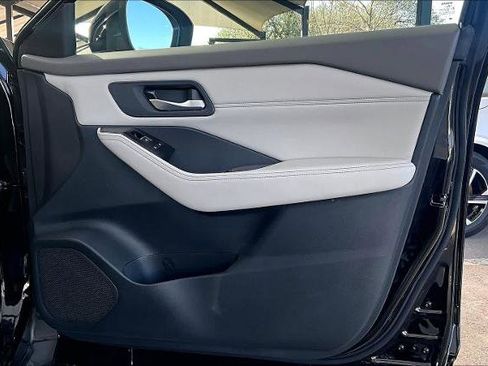 Certified 2024 Nissan Rogue SL w/ SL Premium Package image 22