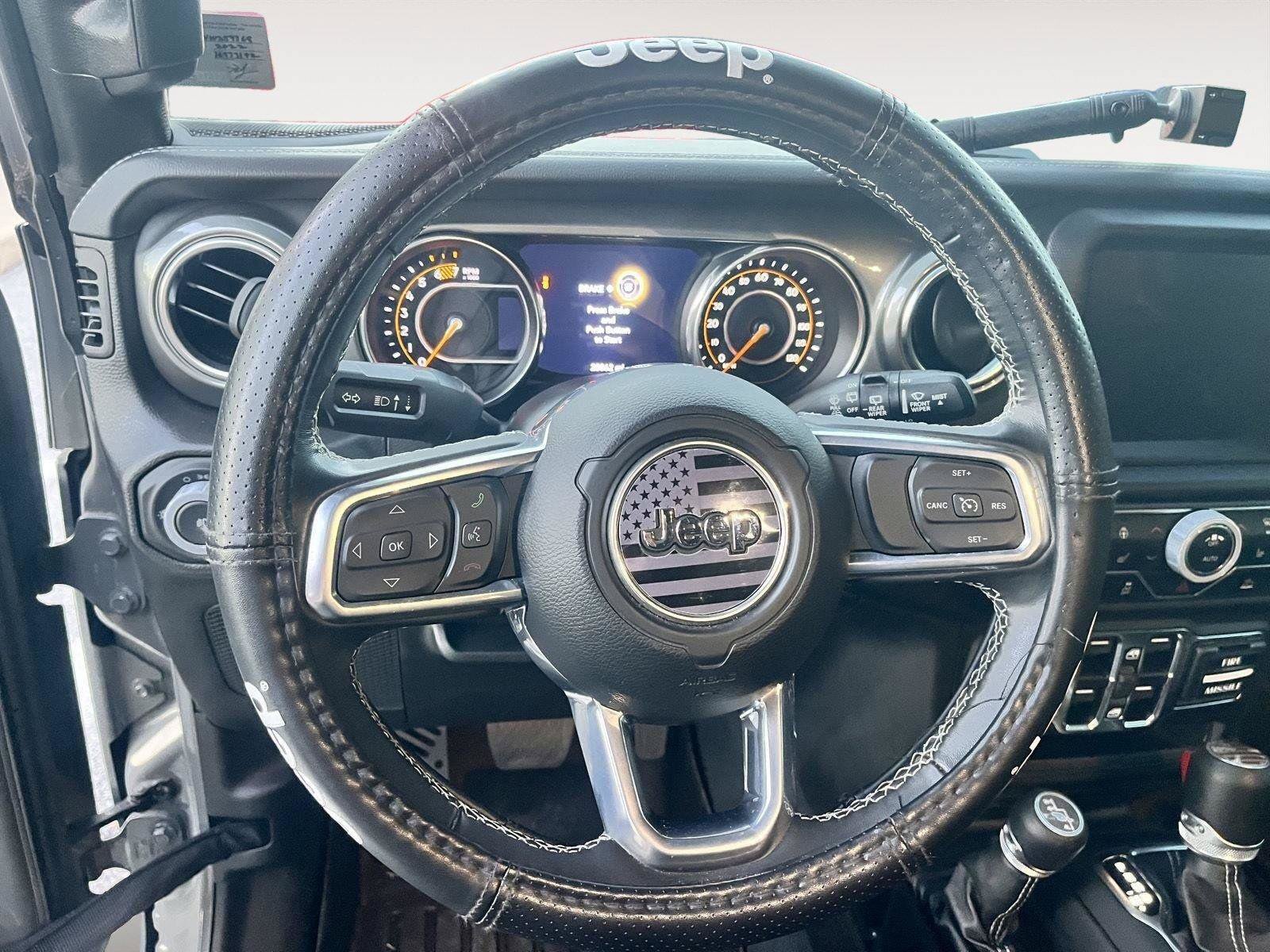 Used 2022 Jeep Wrangler Unlimited Sahara w/ Cold Weather Group AWD/4WD image 19