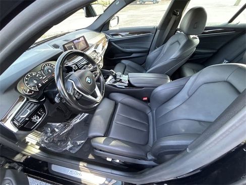 Used 2019 BMW 530e w/ Convenience Package image 20
