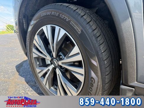 Used 2023 Nissan Rogue SV image 6