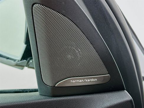 Used 2019 BMW X5 xDrive40i w/ M Sport Package image 19