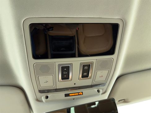 Used 2023 Land Rover Defender 130 First Edition image 32