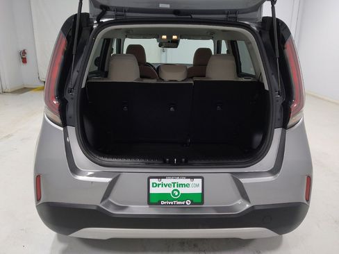 Used 2025 Kia Soul S image 29