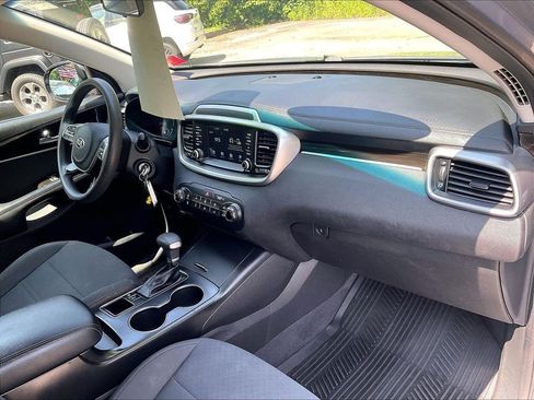 Used 2020 Kia Sorento LX AWD/4WD image 14