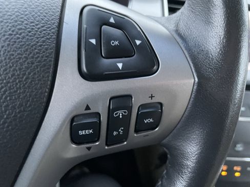 Used 2014 Ford Taurus SEL w/ Equipment Group 201A image 16