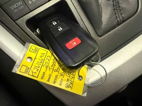 Used 2023 Toyota RAV4 XLE AWD/4WD image 37