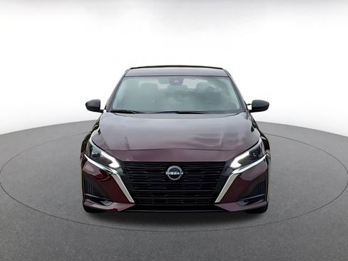 Used 2025 Nissan Altima 2.5 SV image 4