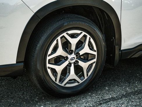 Used 2020 Subaru Forester Premium AWD/4WD image 13