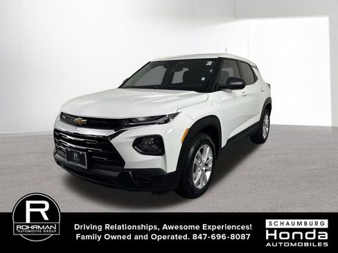 Used 2023 Chevrolet TrailBlazer LS AWD/4WD image 2