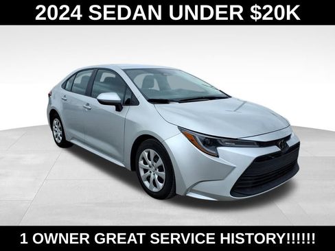 Used 2024 Toyota Corolla LE image 1
