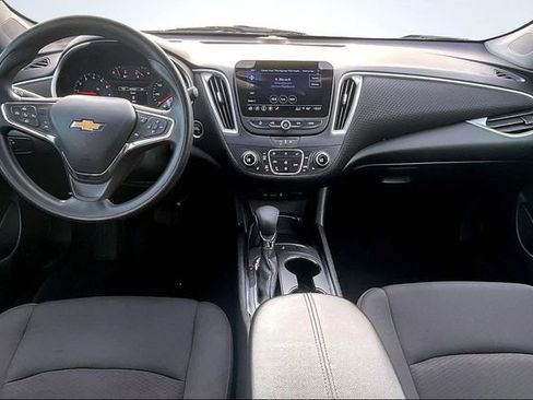 Used 2023 Chevrolet Malibu LT image 7