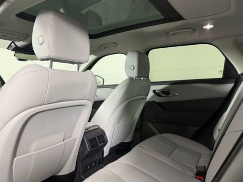 Used 2025 Land Rover Range Rover Velar Dynamic SE AWD/4WD image 25