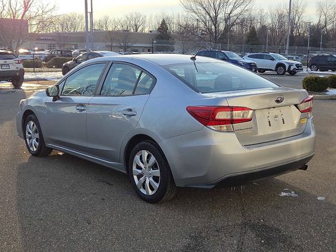 Used 2019 Subaru Impreza 2.0i image 4