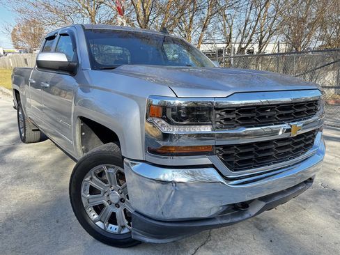 Used 2019 Chevrolet Silverado 1500 LT image 3