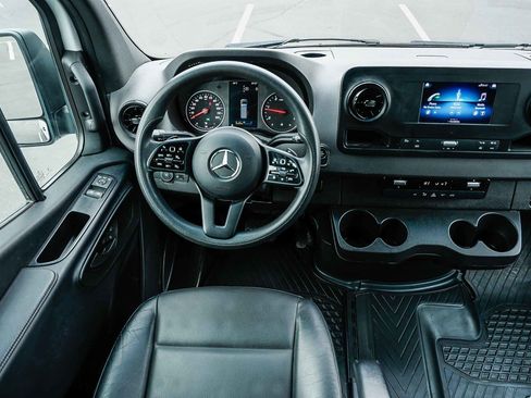 Used 2023 Mercedes-Benz Sprinter 144 Cargo image 14