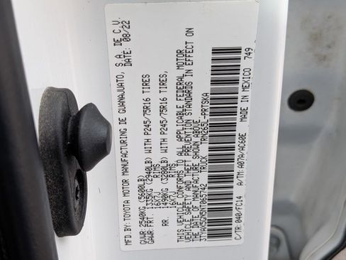 Used 2022 Toyota Tacoma SR5 w/ SR5 Appearance Package (SM) image 39