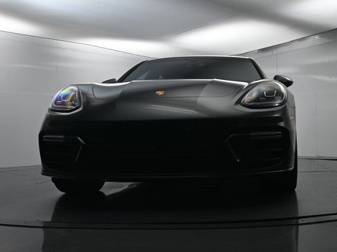 Used 2022 Porsche Panamera 4S image 59