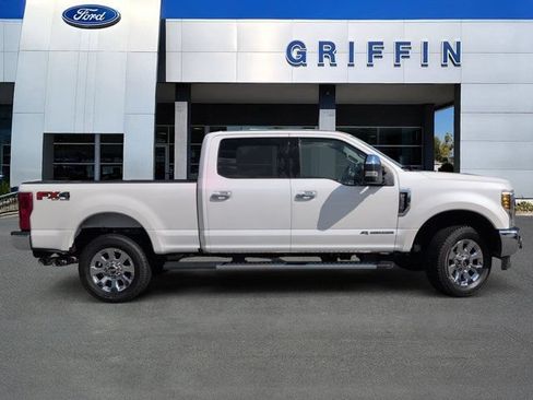 Used 2018 Ford F250 Lariat w/ Lariat Ultimate Package AWD/4WD image 3
