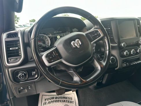 Used 2022 RAM 1500 Big Horn AWD/4WD image 38