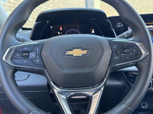 Used 2025 Chevrolet Trax LT w/ LT Convenience Package image 22