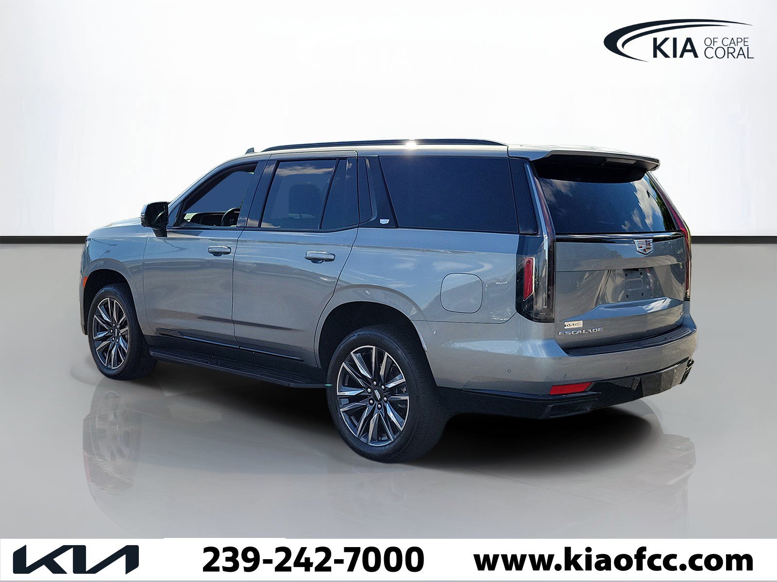 Used 2023 Cadillac Escalade Sport AWD/4WD image 4