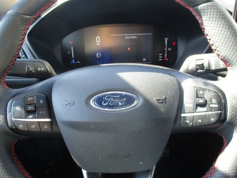 Used 2024 Ford Escape ST-Line w/ Tech Pack #1 AWD/4WD image 11