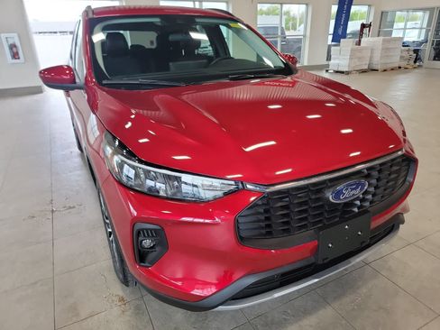 Used 2025 Ford Escape SE FWD image 4