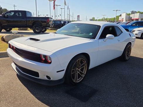 Used 2022 Dodge Challenger R/T w/ Blacktop Package RWD image 3