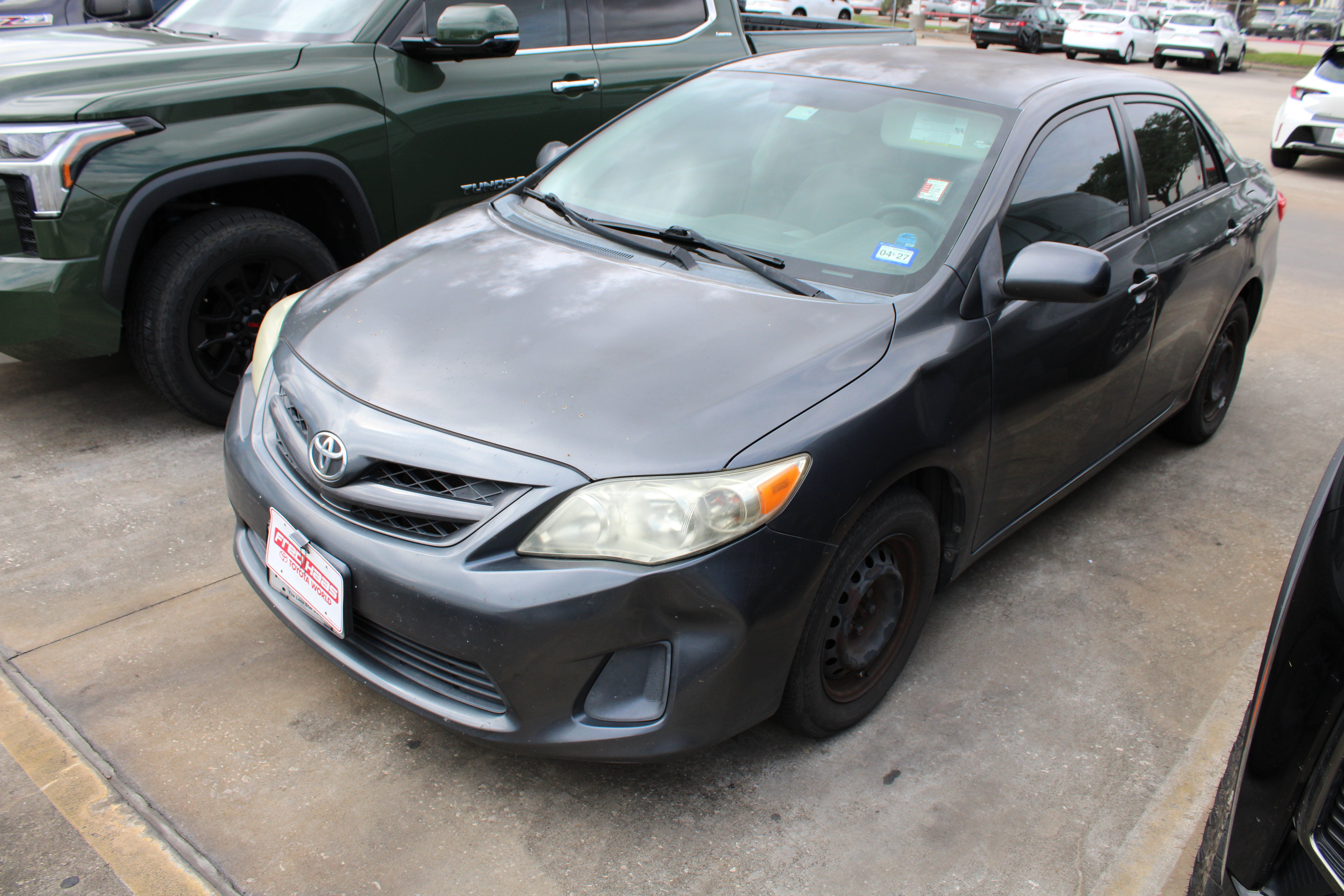Used 2011 Toyota Corolla LE FWD image 3