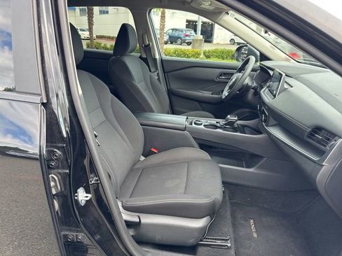 Used 2024 Nissan Rogue S AWD/4WD image 10