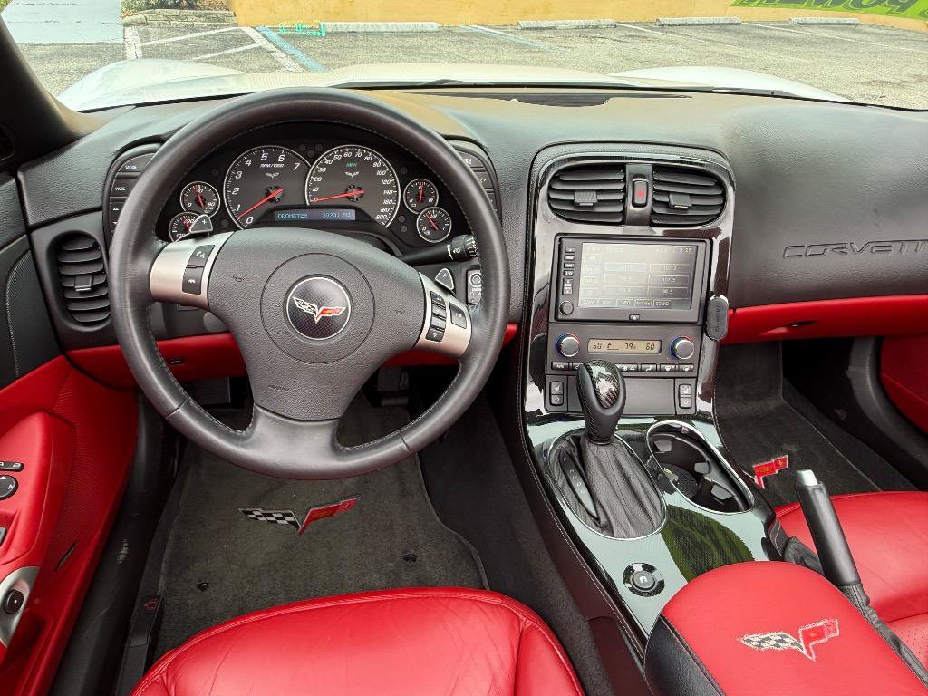 Used 2009 Chevrolet Corvette Convertible w/ Preferred Equipment Group RWD image 16