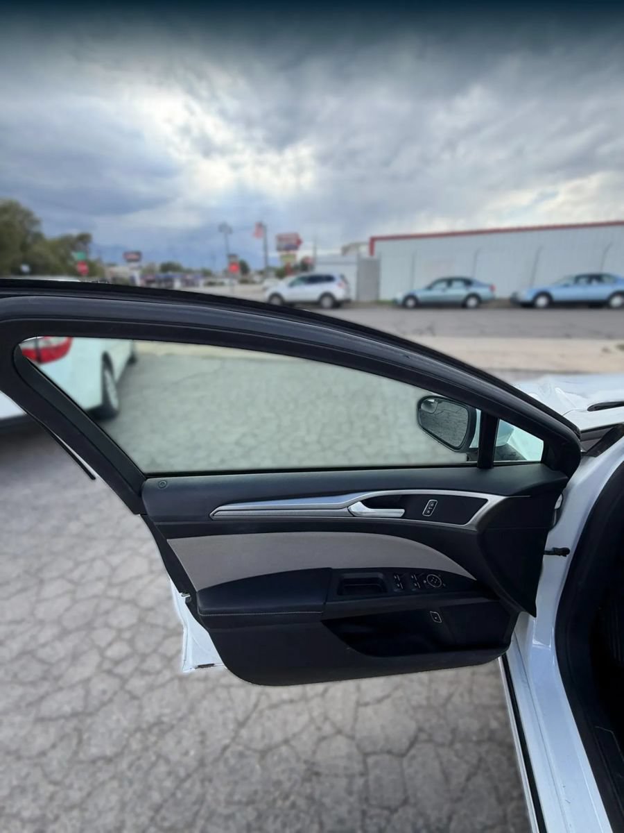 Used 2018 Ford Fusion S FWD image 9