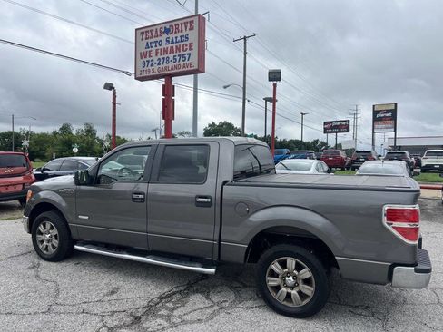 Used 2011 Ford F150 XLT w/ XLT Chrome Pkg image 8