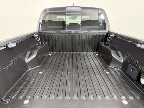 Used 2020 Toyota Tacoma TRD Off-Road w/ Technology Package AWD/4WD image 13