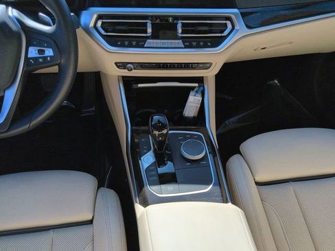 Used 2022 BMW 330e xDrive 330e xDrive w/ Premium Package image 19