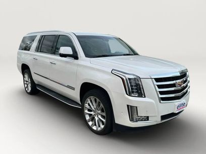 Used 2017 Cadillac Escalade ESV Luxury