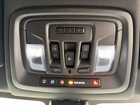 Used 2023 GMC Sierra 2500 AT4 image 29