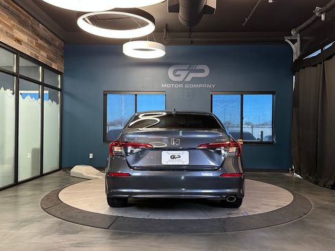 Used 2022 Honda Civic Sport image 4