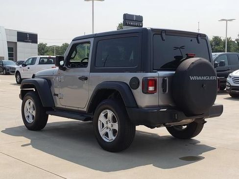 Used 2021 Jeep Wrangler Sport AWD/4WD image 7