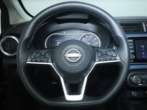 Used 2025 Nissan Versa SV FWD image 20